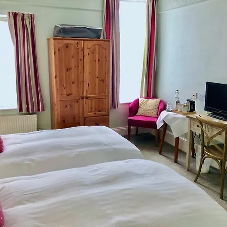 Pensión Atlantic House 4*